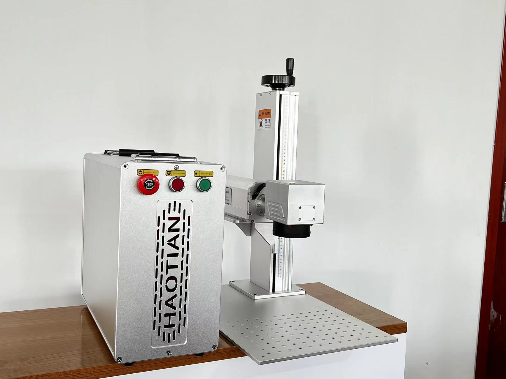 多機能100Wファイバーレーザーマーキングマシン、AI、DX - Laser Printer Home のレビューと価格
